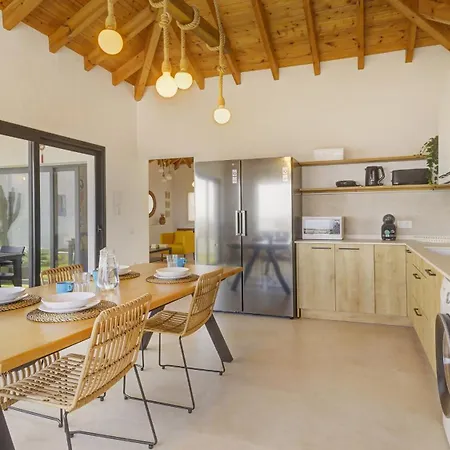 Sunshine The View Heated Pool Air-con Adult Only Apartman