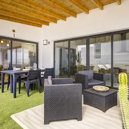 Sunshine The View Heated Pool Air-con Adult Only Apartman *